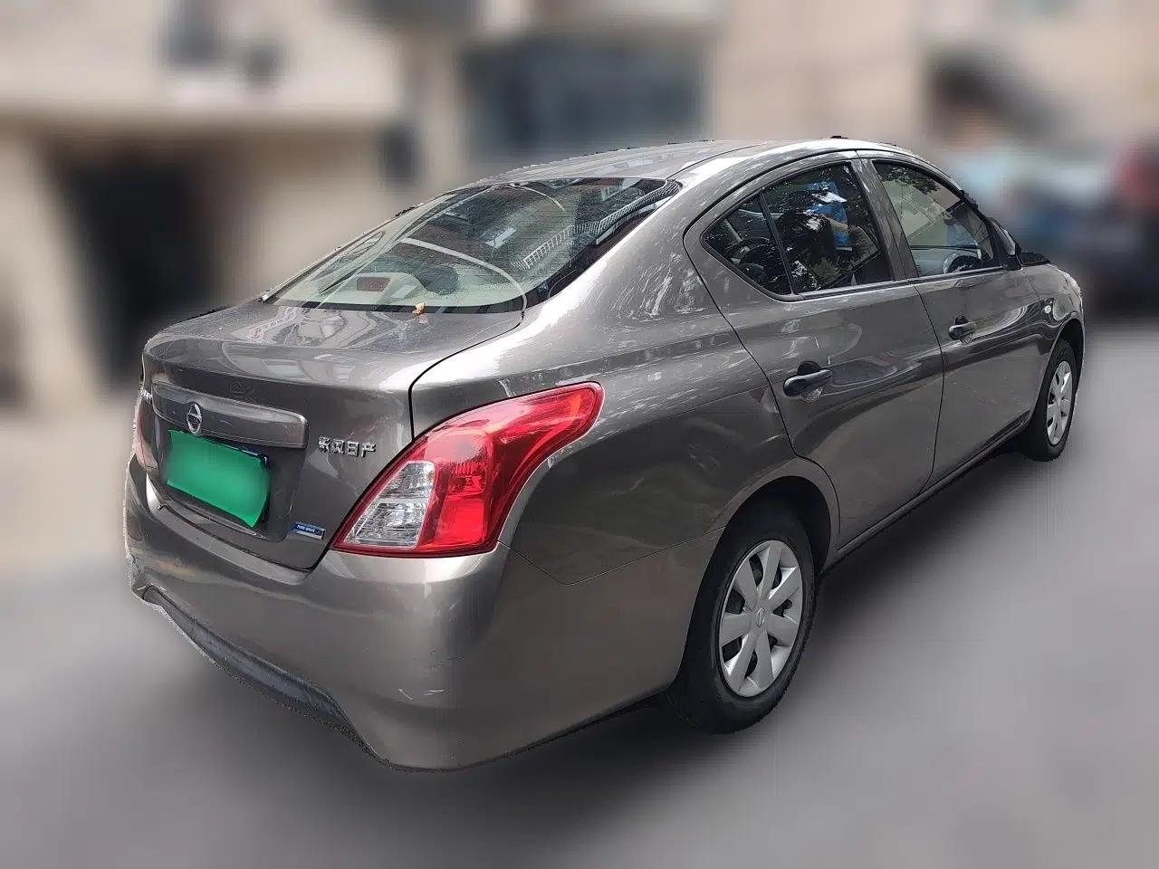 Nissan Sunny 2015 1.5XE Manual Comfort Edition — миниатюра 6