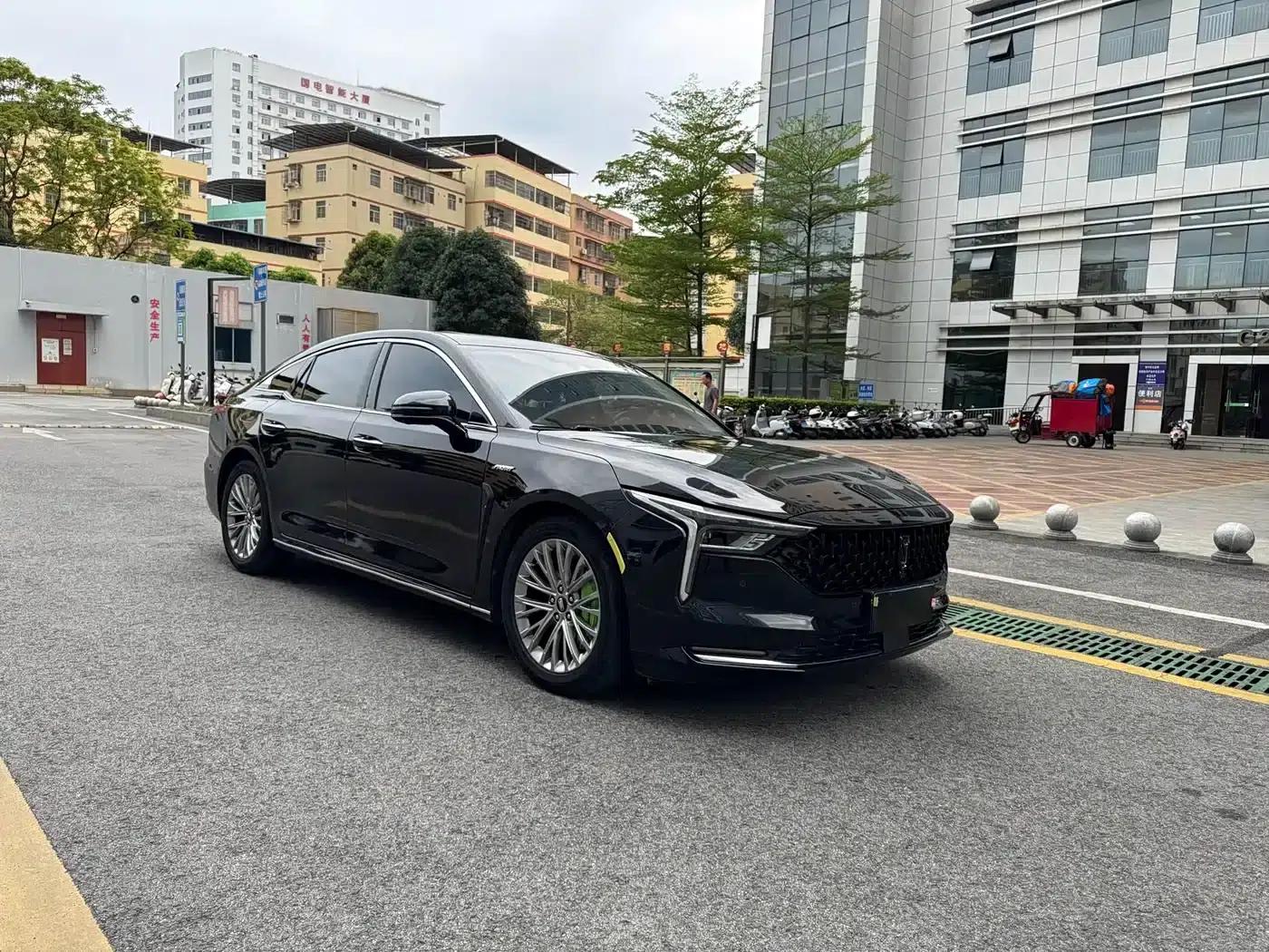 Bestune B70 2022 Model, Third Generation, 2.0T Automatic Premium Edition — миниатюра 3
