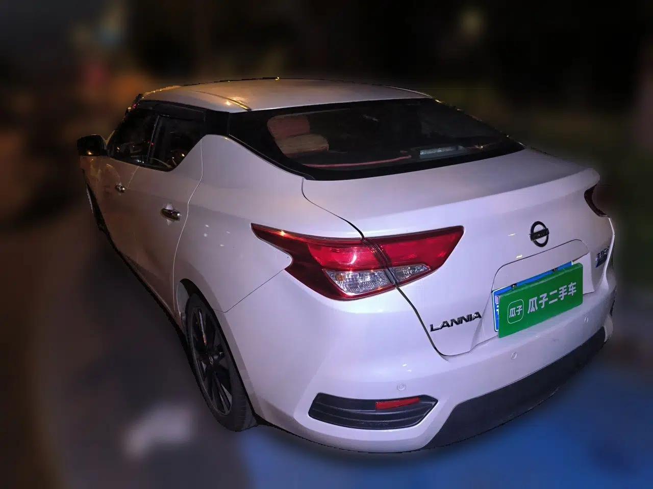 Nissan Lannia 2016 1.6L CVT Smart Cool Edition — миниатюра 4