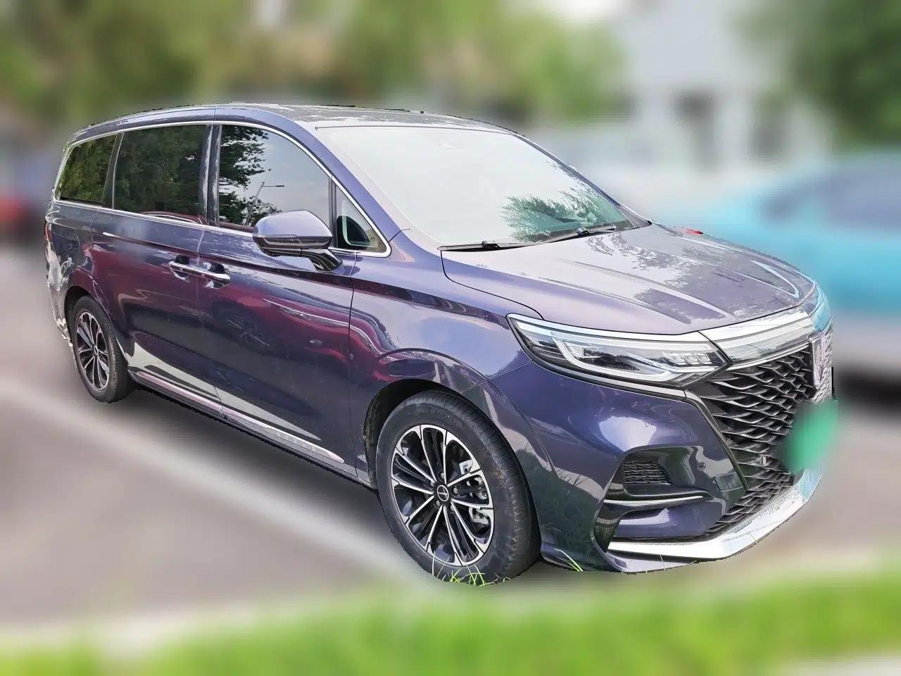 Roewe iMAX8 2022 400TGI Prestige Edition — миниатюра 3