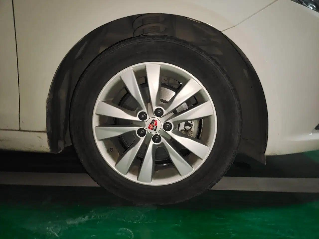 Roewe 360 2015 1.5L Automatic Luxury Edition — миниатюра 8
