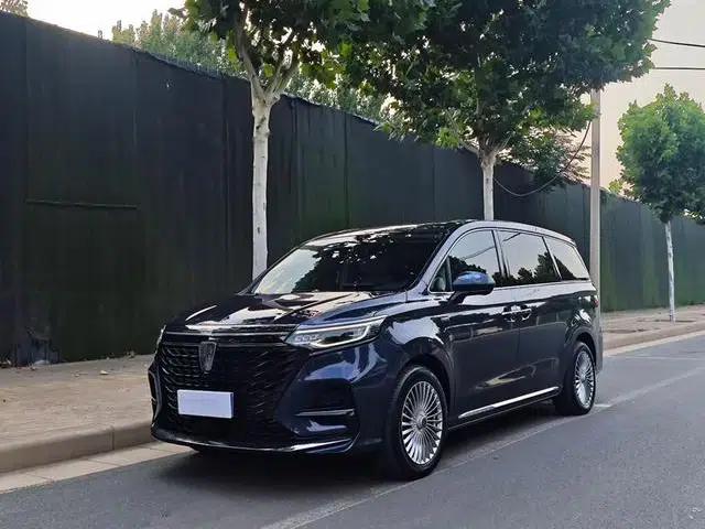 Roewe iMAX8 2022 400TGI Premium Edition