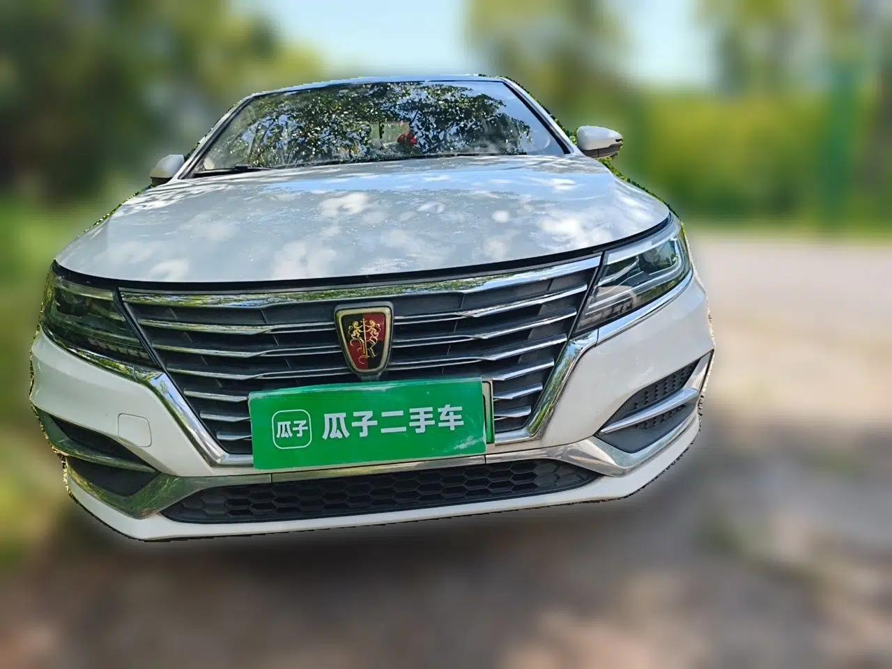 Roewe i6 New Energy 2017 45T Hybrid Connective Smart Luxury Edition — миниатюра 2
