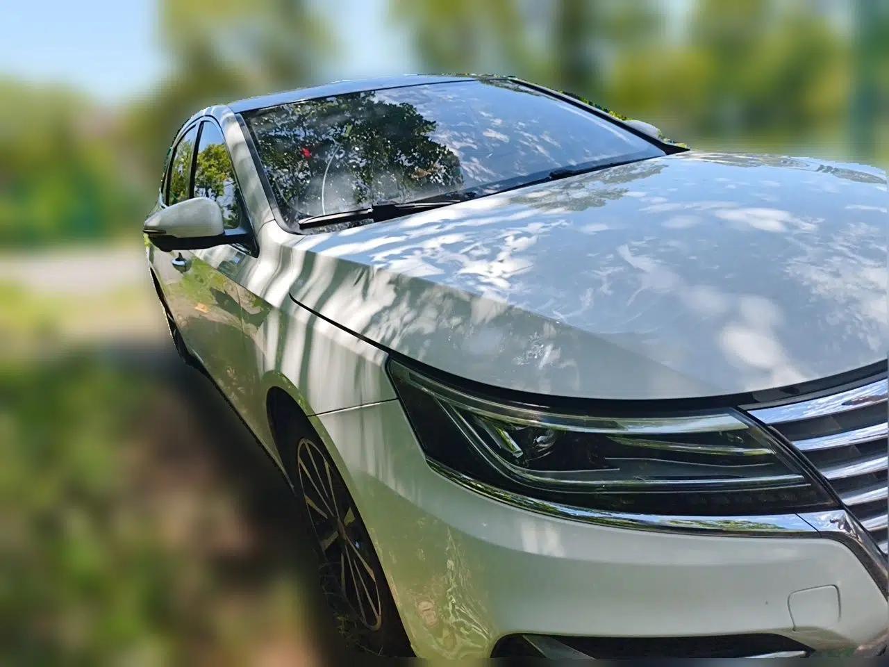 Roewe i6 New Energy 2017 45T Hybrid Connective Smart Luxury Edition — миниатюра 3