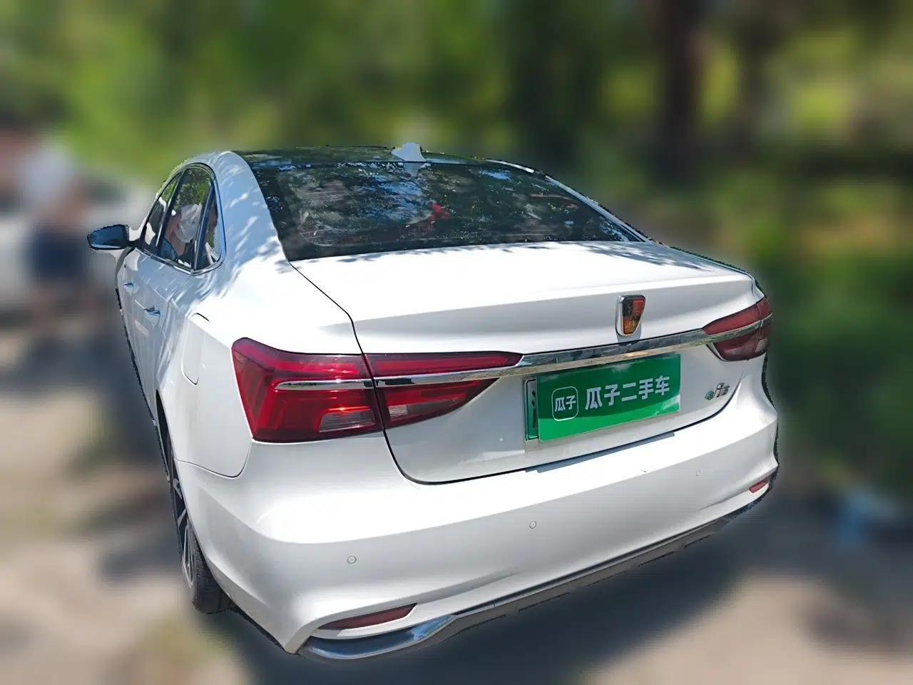 Roewe i6 New Energy 2017 45T Hybrid Connective Smart Luxury Edition — миниатюра 4