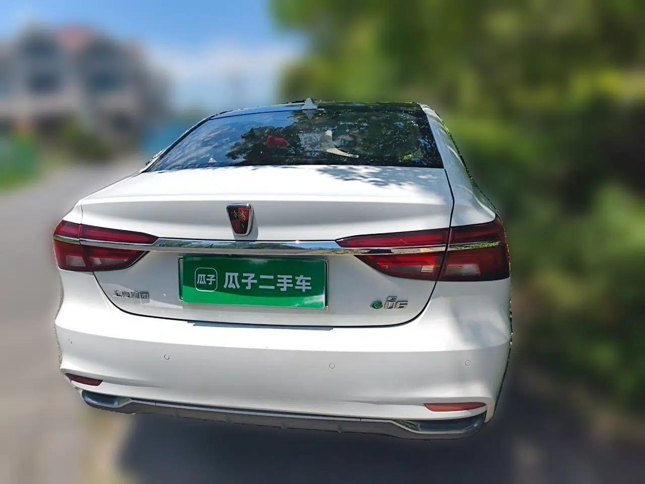 Roewe i6 New Energy 2017 45T Hybrid Connective Smart Luxury Edition — миниатюра 5