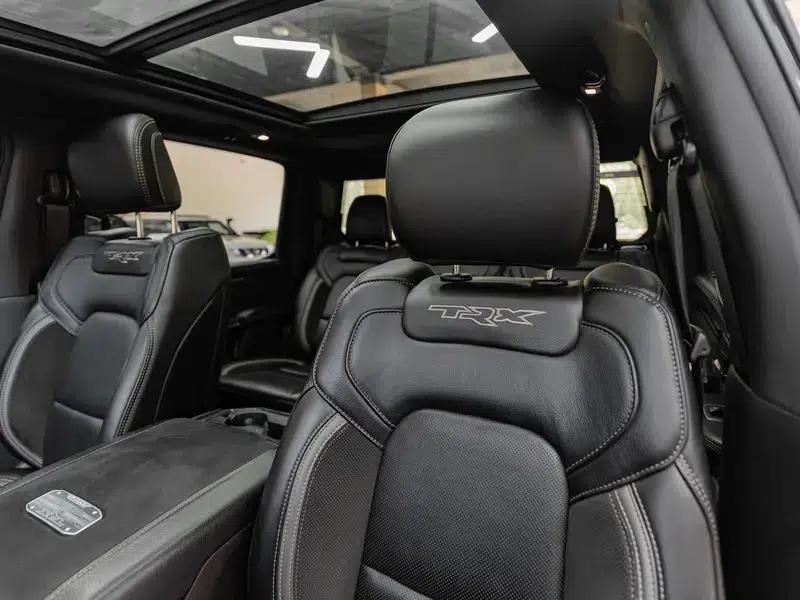 RAM 1500 Rev 2022 6.2T Automatic 4WD 5-Seater Parallel Import — миниатюра 13