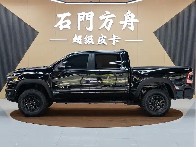 RAM 1500 Rev 2022 6.2T Automatic 4WD 5-Seater Parallel Import — миниатюра 3