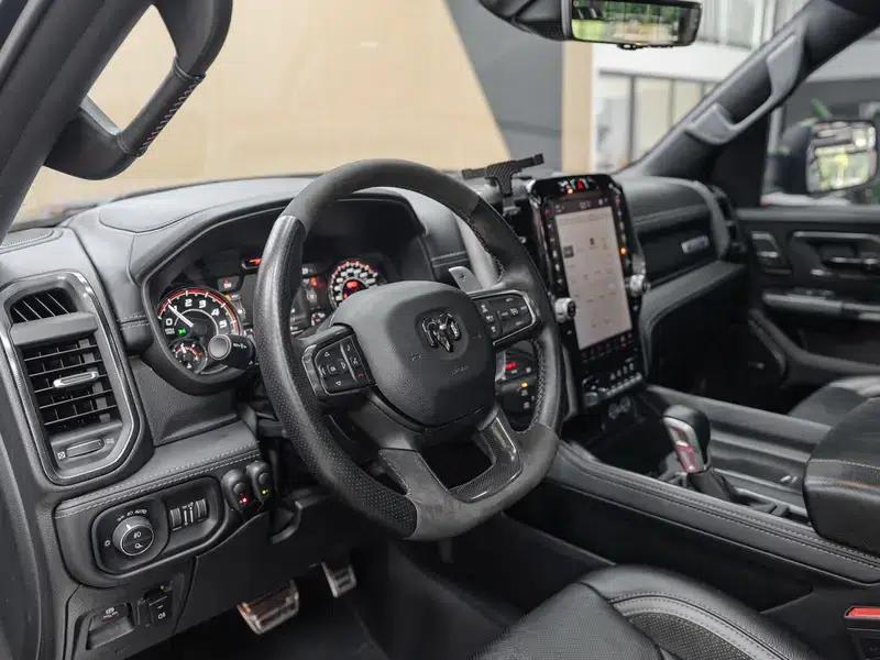 RAM 1500 Rev 2022 6.2T Automatic 4WD 5-Seater Parallel Import — миниатюра 10