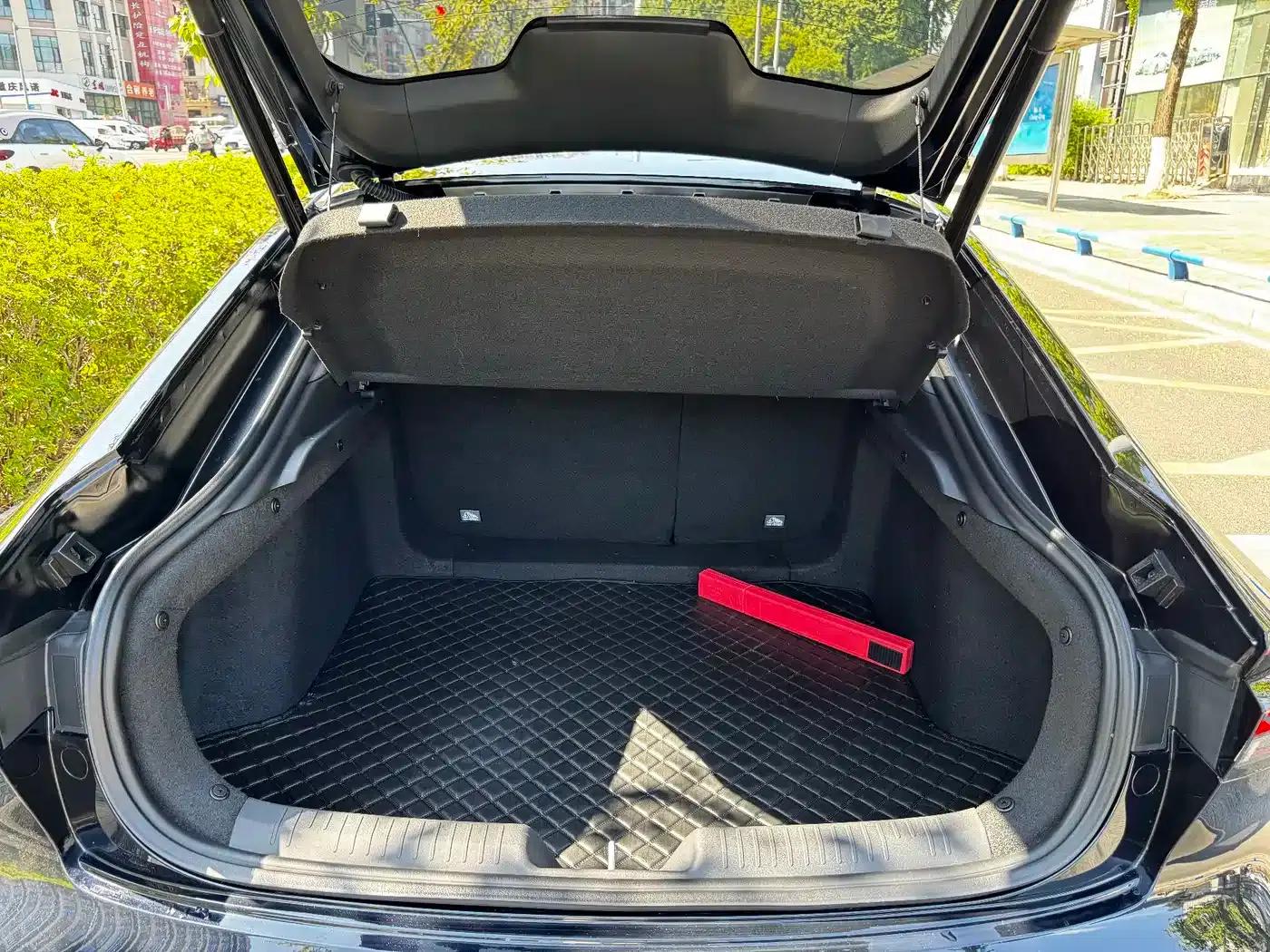 Changan UNI-V 2024 1.5T Premium Edition — миниатюра 26