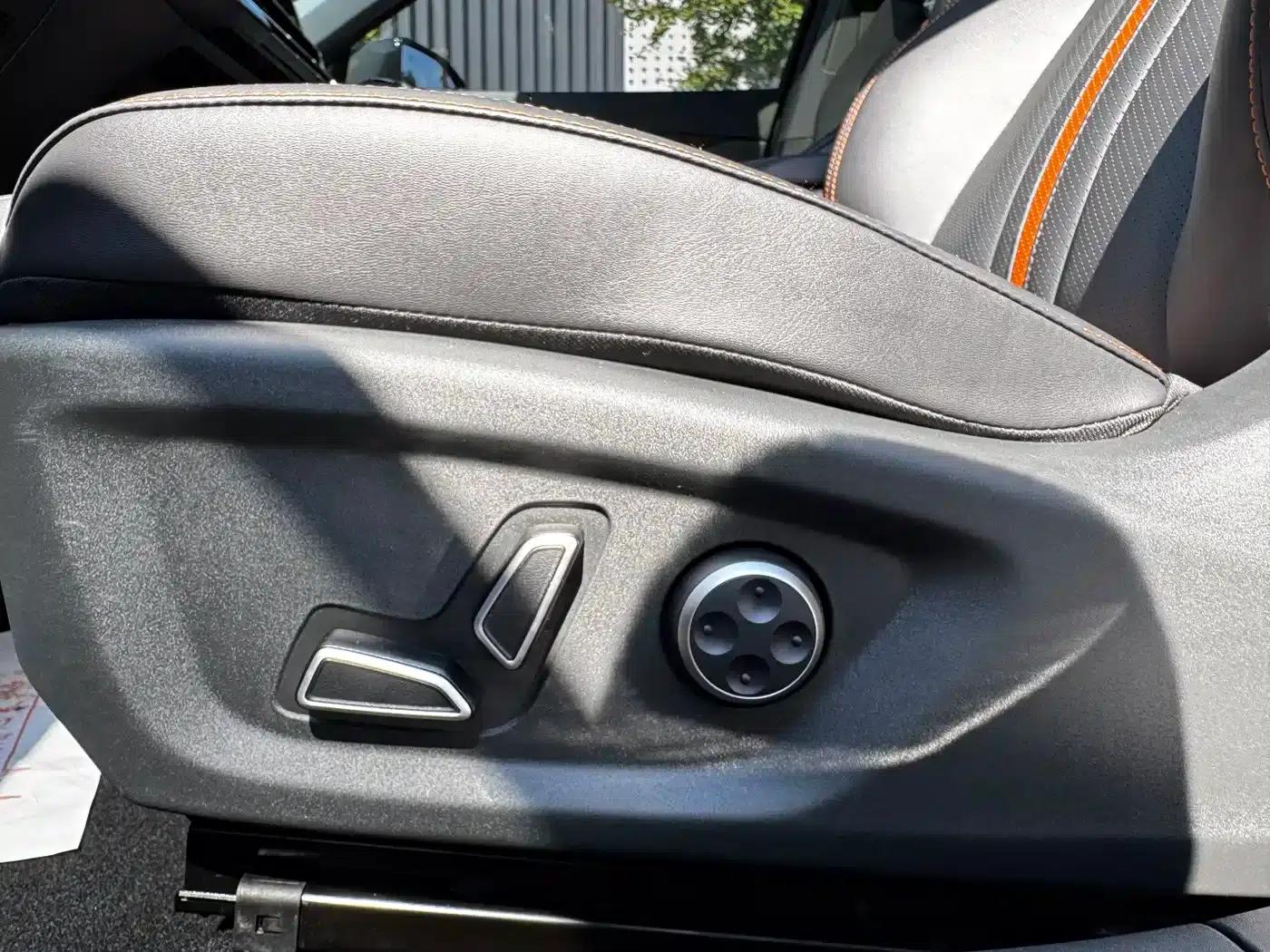 Changan UNI-V 2024 1.5T Premium Edition — миниатюра 6