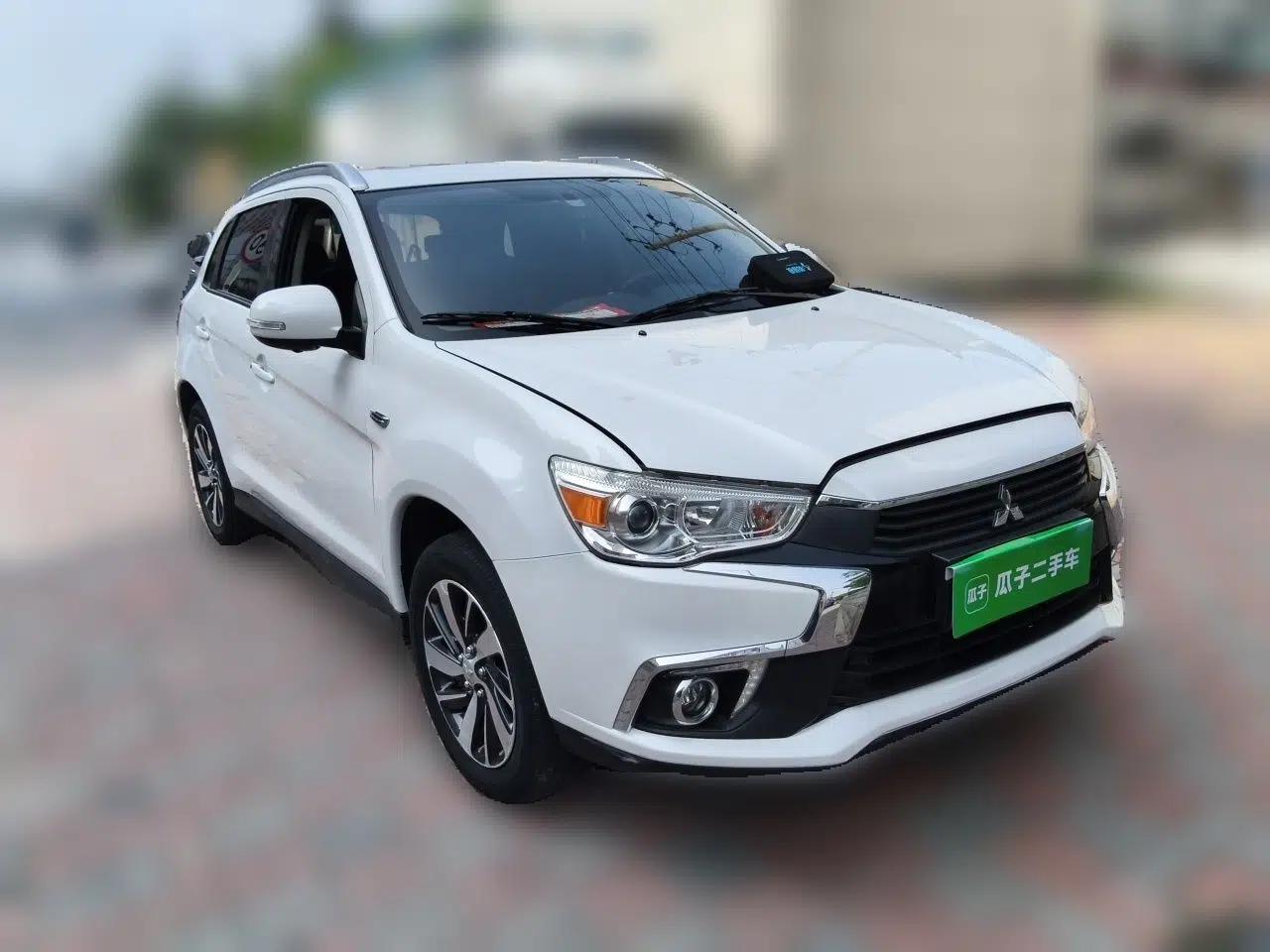 Mitsubishi ASX 2018 2.0L CVT Two-Wheel Drive Deluxe Edition — миниатюра 3