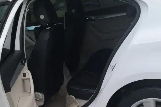 Octavia 2015 1.6L Automatic Elegance Edition — миниатюра 13