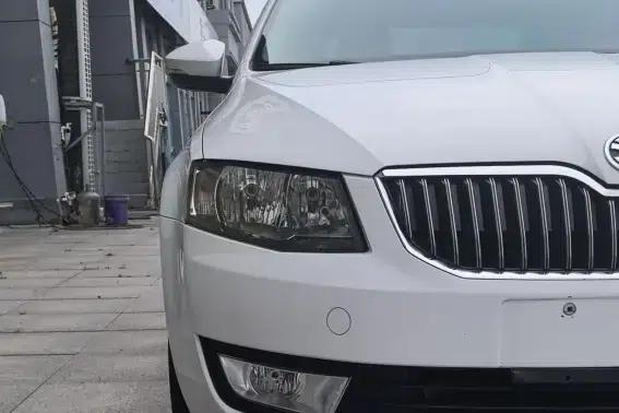 Octavia 2015 1.6L Automatic Elegance Edition — миниатюра 7