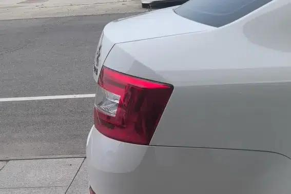 Octavia 2015 1.6L Automatic Elegance Edition — миниатюра 8