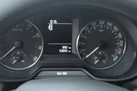 Octavia 2015 1.6L Automatic Elegance Edition — миниатюра 9