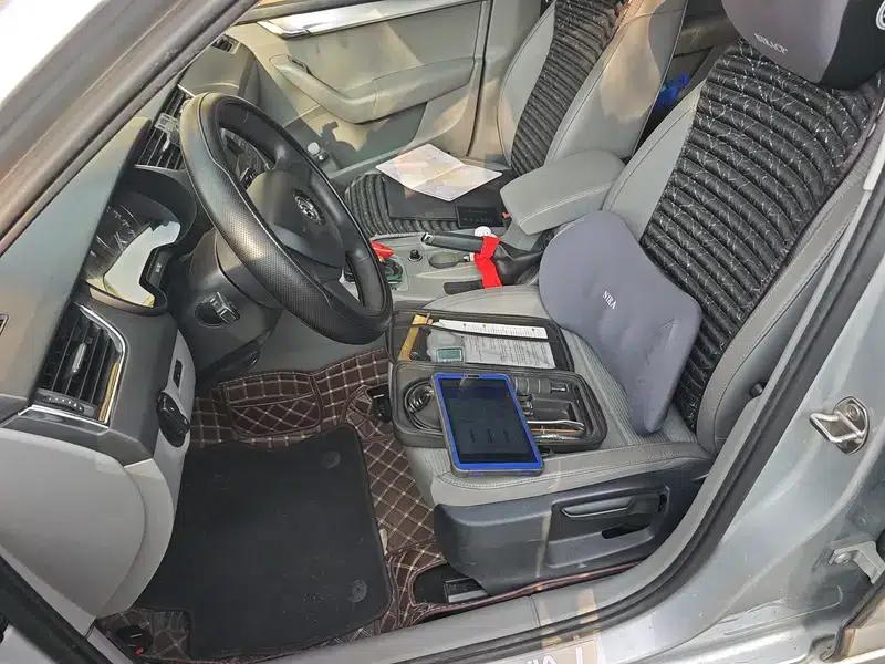 Octavia 2015 1.6L Automatic Elite Edition — миниатюра 10