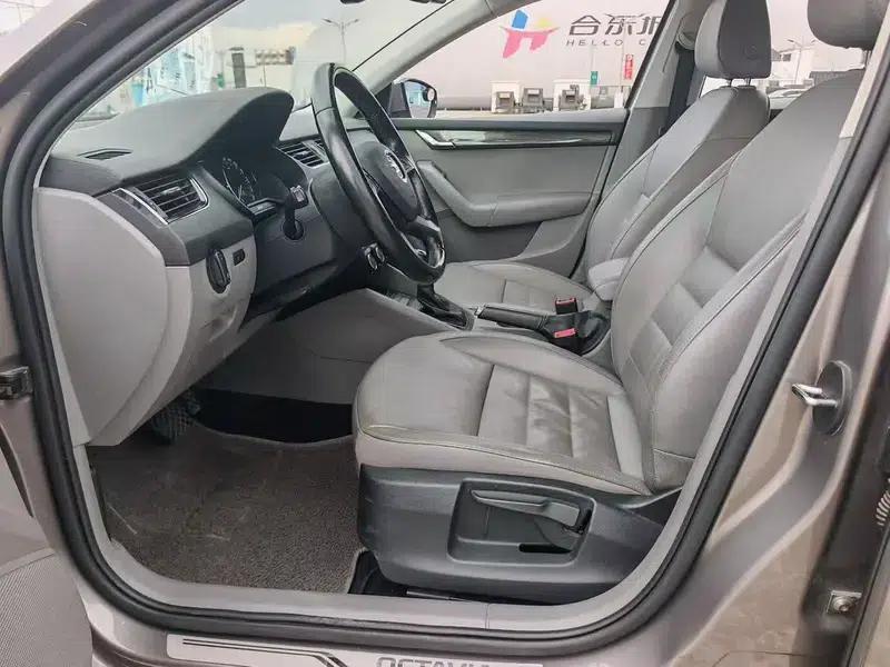 Octavia 2015 1.6L Automatic Elite Edition — миниатюра 8