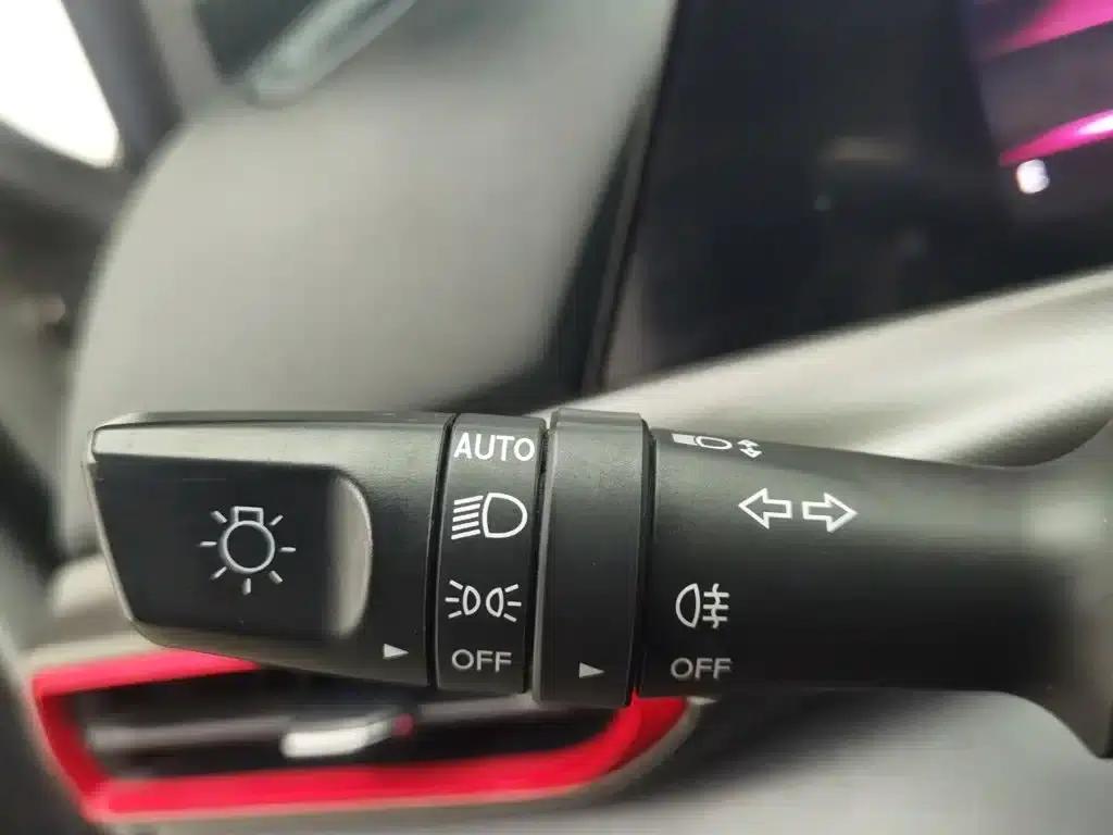 Changan UNI-T 2020 1.5T Premium Edition — миниатюра 21