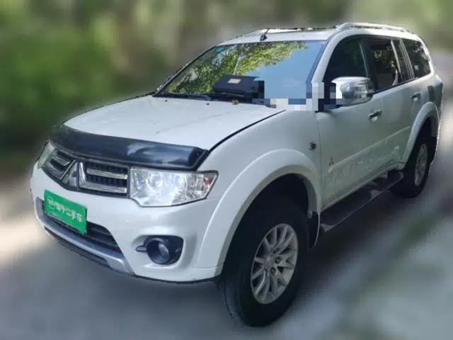 Mitsubishi Pajero Sport 2013 3.0L Automatic 4x4 Flagship Edition