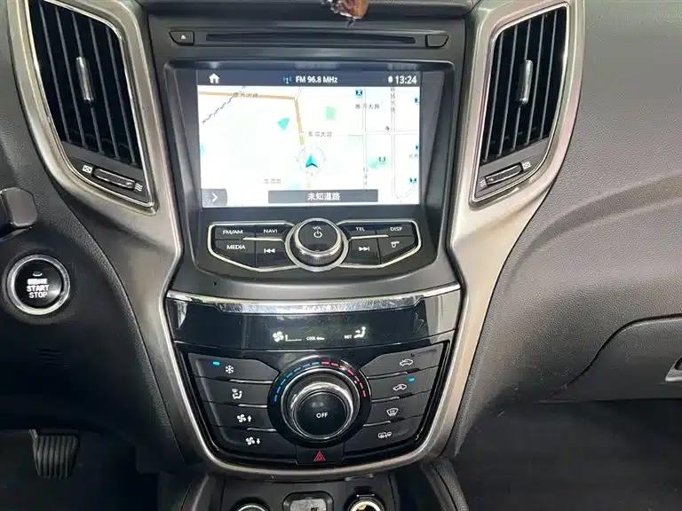 Changan CS75 2016 2.0L Manual Deluxe Edition (National IV Emission Standard) — миниатюра 17