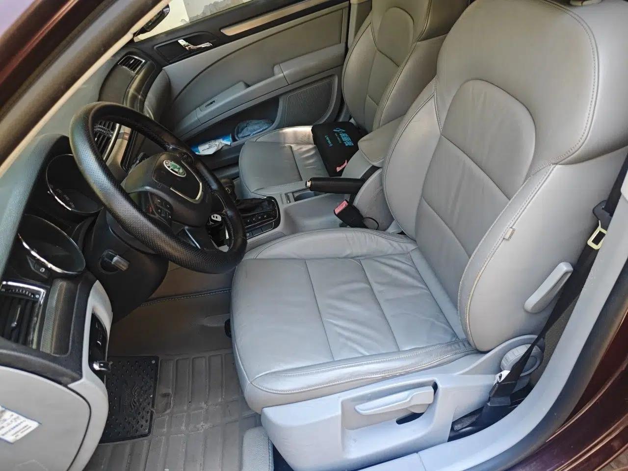 Skoda Superb 2012 1.4TSI DSG Elegant Edition — миниатюра 15