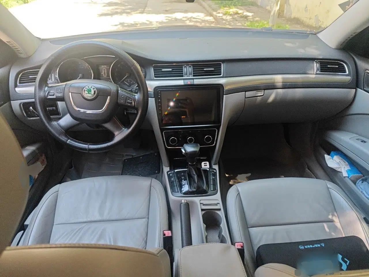 Skoda Superb 2012 1.4TSI DSG Elegant Edition — миниатюра 9