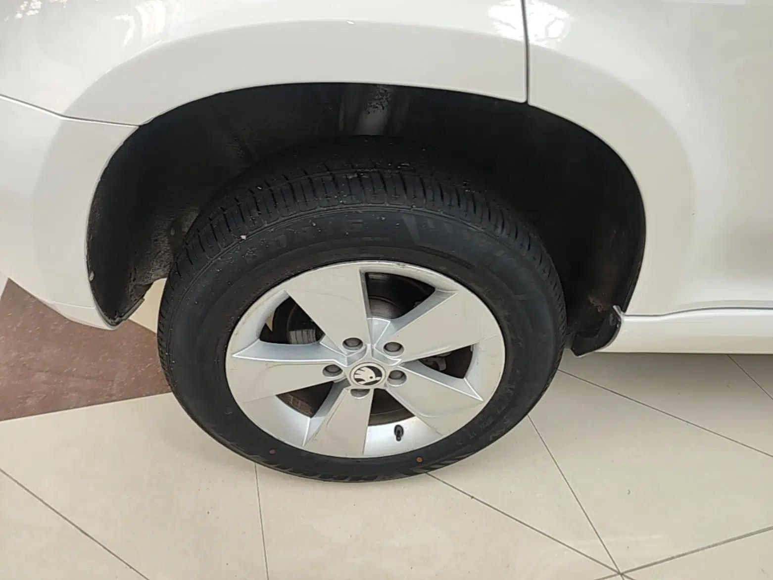 Skoda Yeti 2017 TSI280 DSG Advanced Edition — миниатюра 11