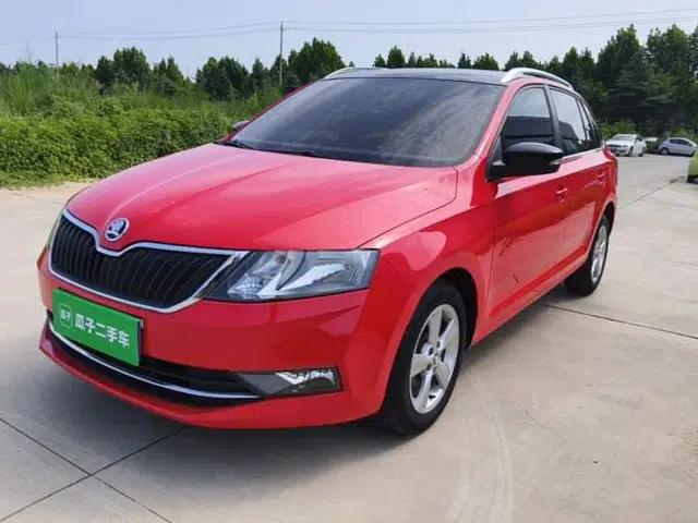 Skoda Rapid Spaceback 2018 1.6L Automatic Comfort Edition