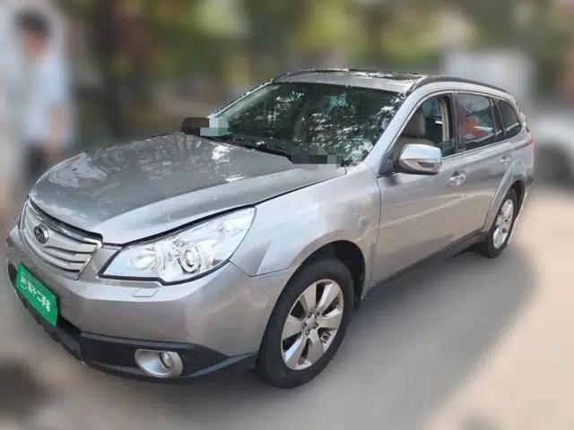 Subaru Outback 2010 2.5i Luxury Edition