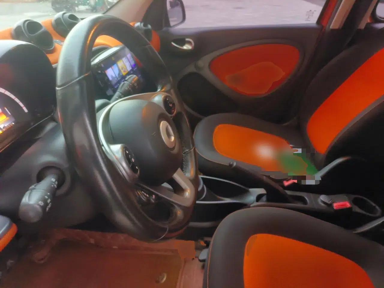 smart forfour 2016 1.0L 52 kW Passion Edition — миниатюра 15