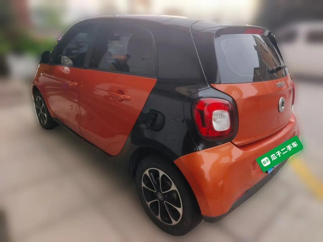 smart forfour 2016 1.0L 52 kW Passion Edition — миниатюра 4