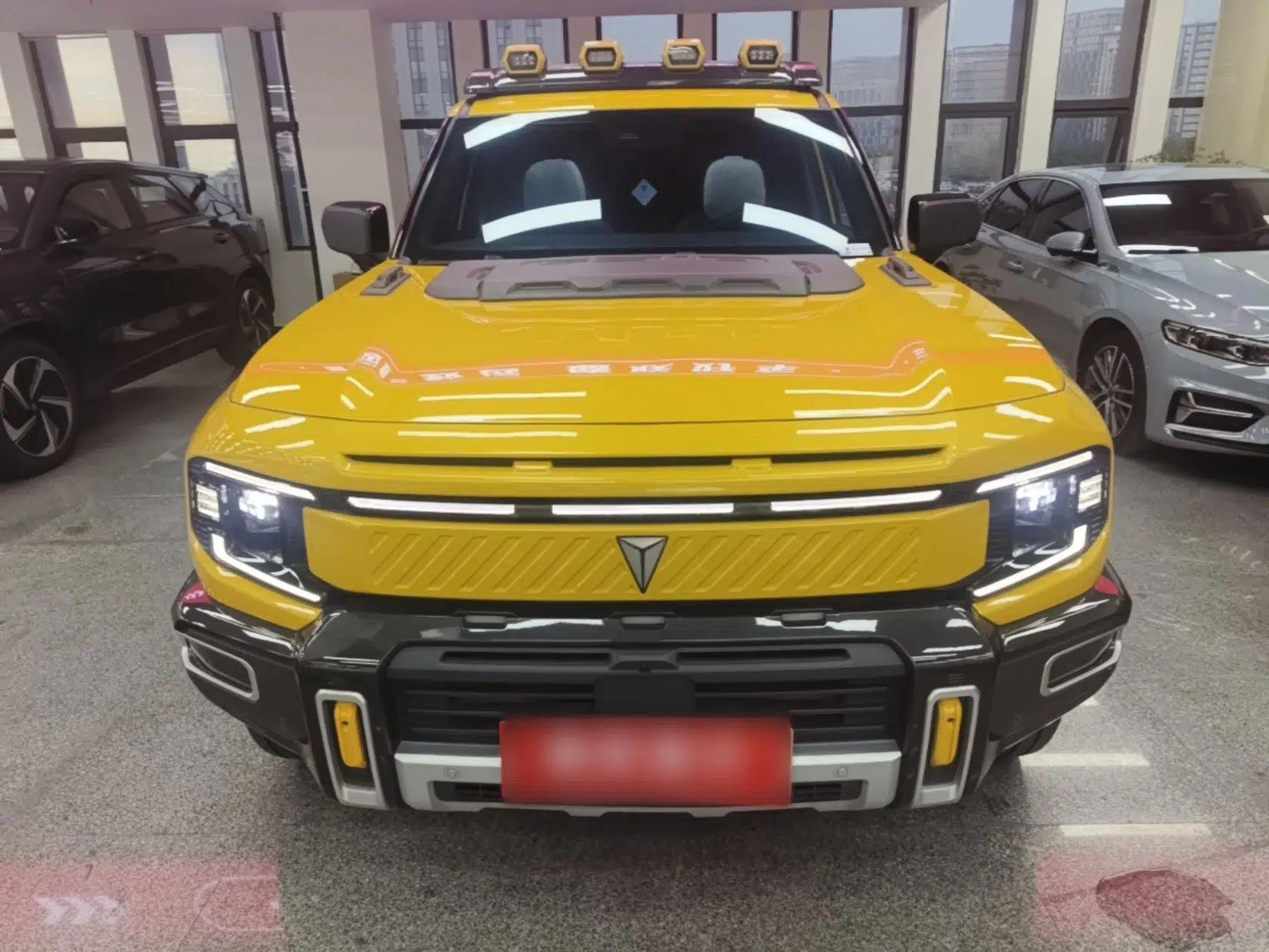Deepal G318 2025 Worry-Free Adventure Edition Four-Wheel Drive Secret Realm Version — миниатюра 2