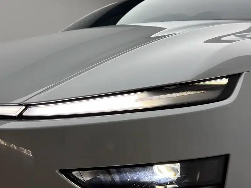 Model Y 2025 Rear-Wheel Drive — миниатюра 12