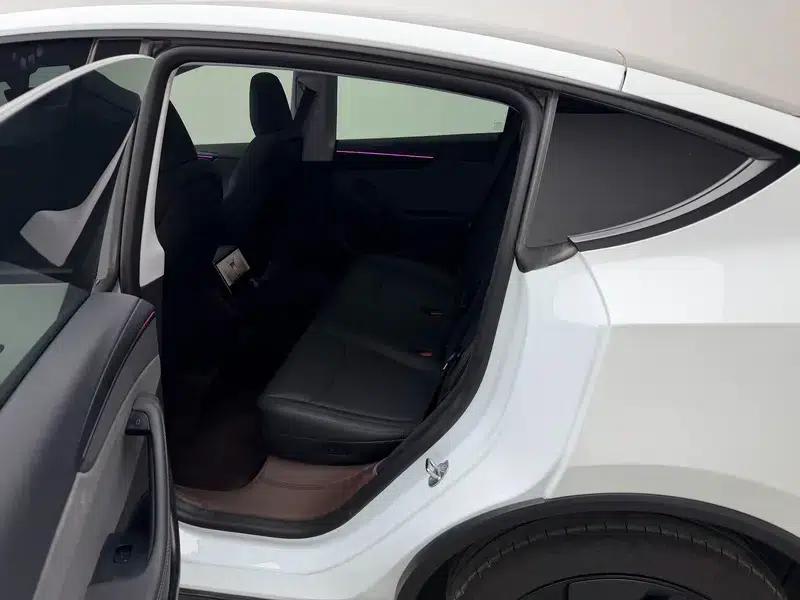 Model Y 2025 Rear-Wheel Drive — миниатюра 18
