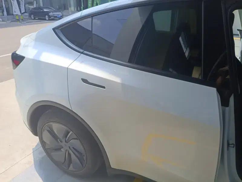 Model Y 2025 Rear-Wheel Drive — миниатюра 21