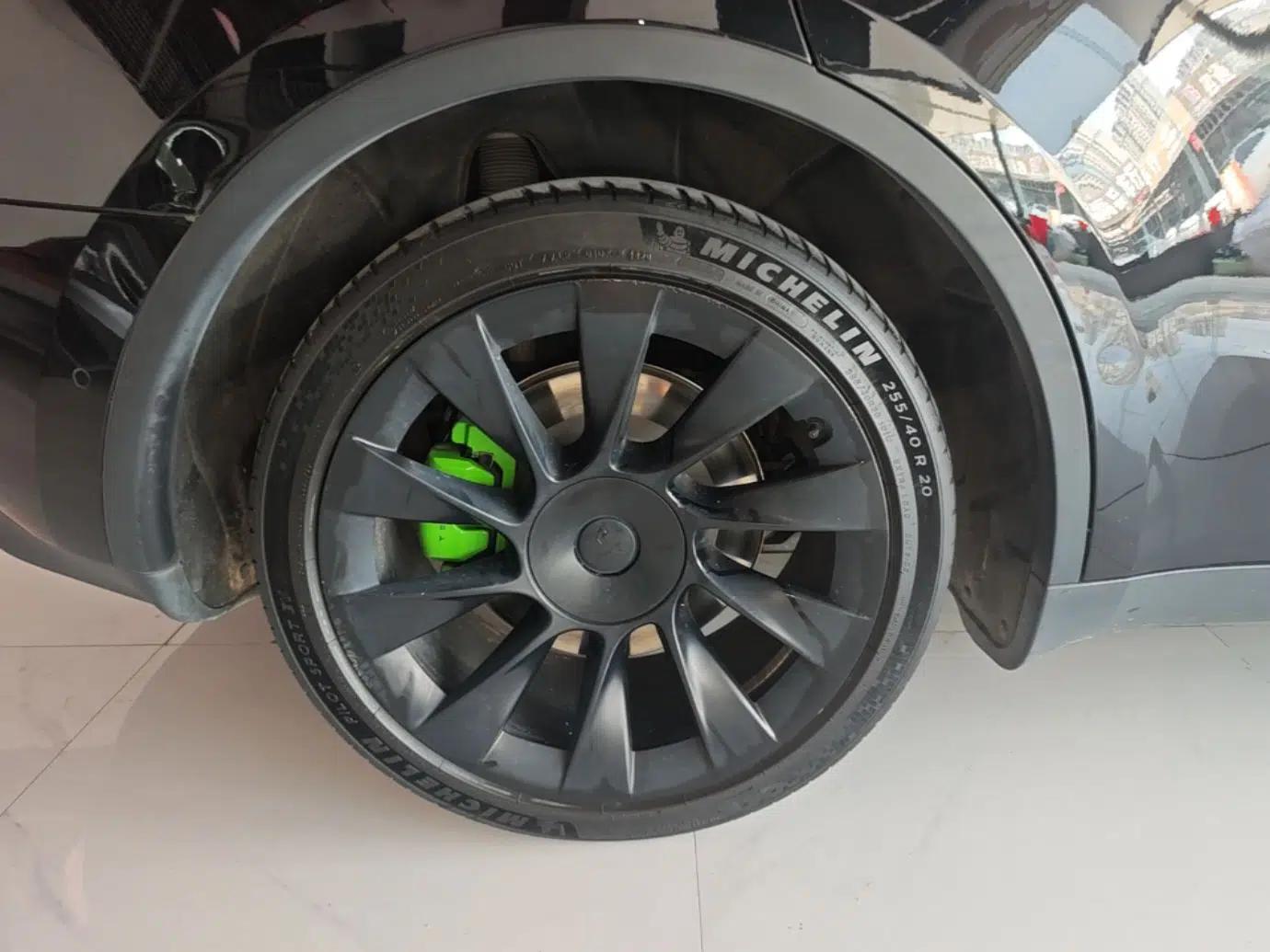 Tesla Model Y 2021 Long-Range All-Wheel-Drive Version — миниатюра 11