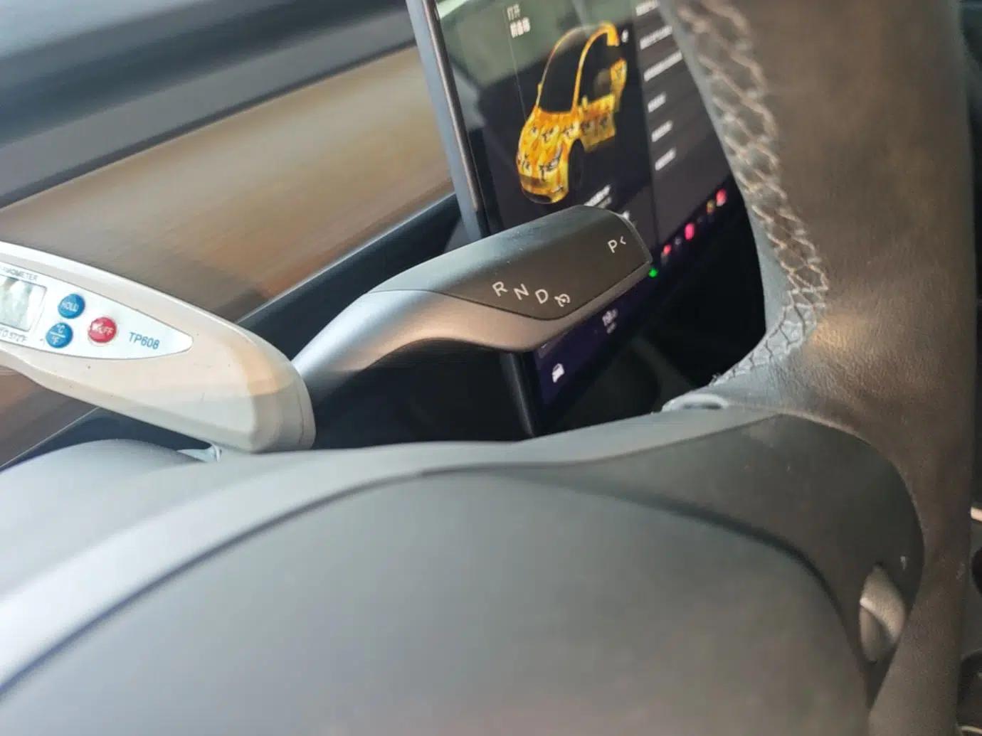 Tesla Model Y 2021 Long-Range All-Wheel-Drive Version — миниатюра 16