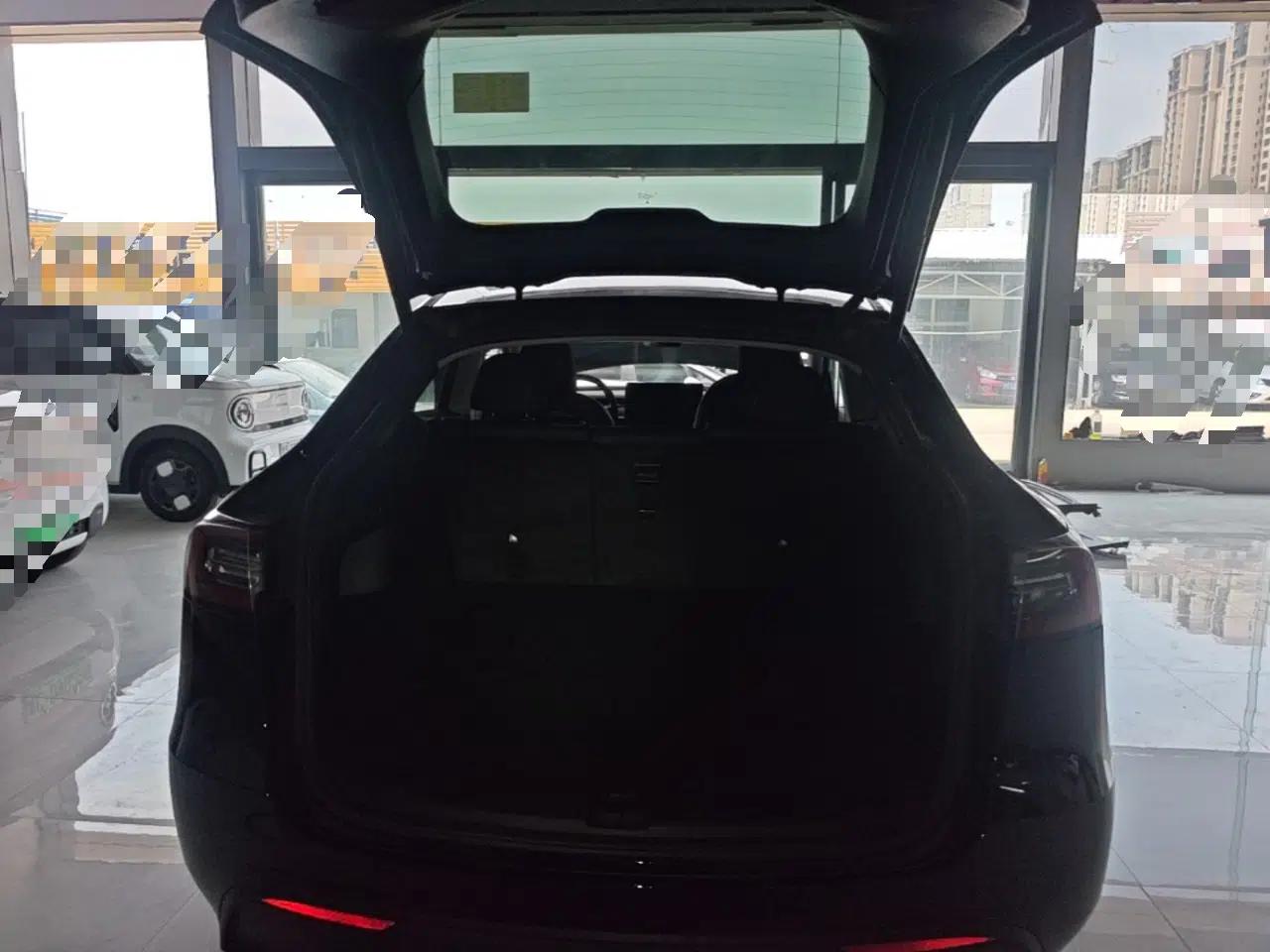 Tesla Model Y 2021 Long-Range All-Wheel-Drive Version — миниатюра 22