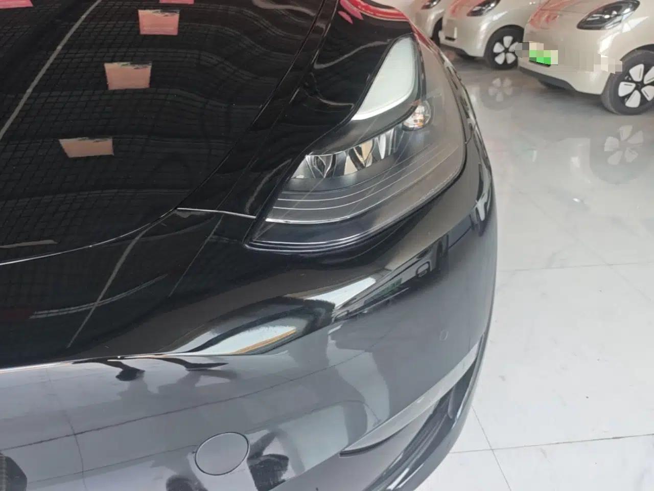 Tesla Model Y 2021 Long-Range All-Wheel-Drive Version — миниатюра 8