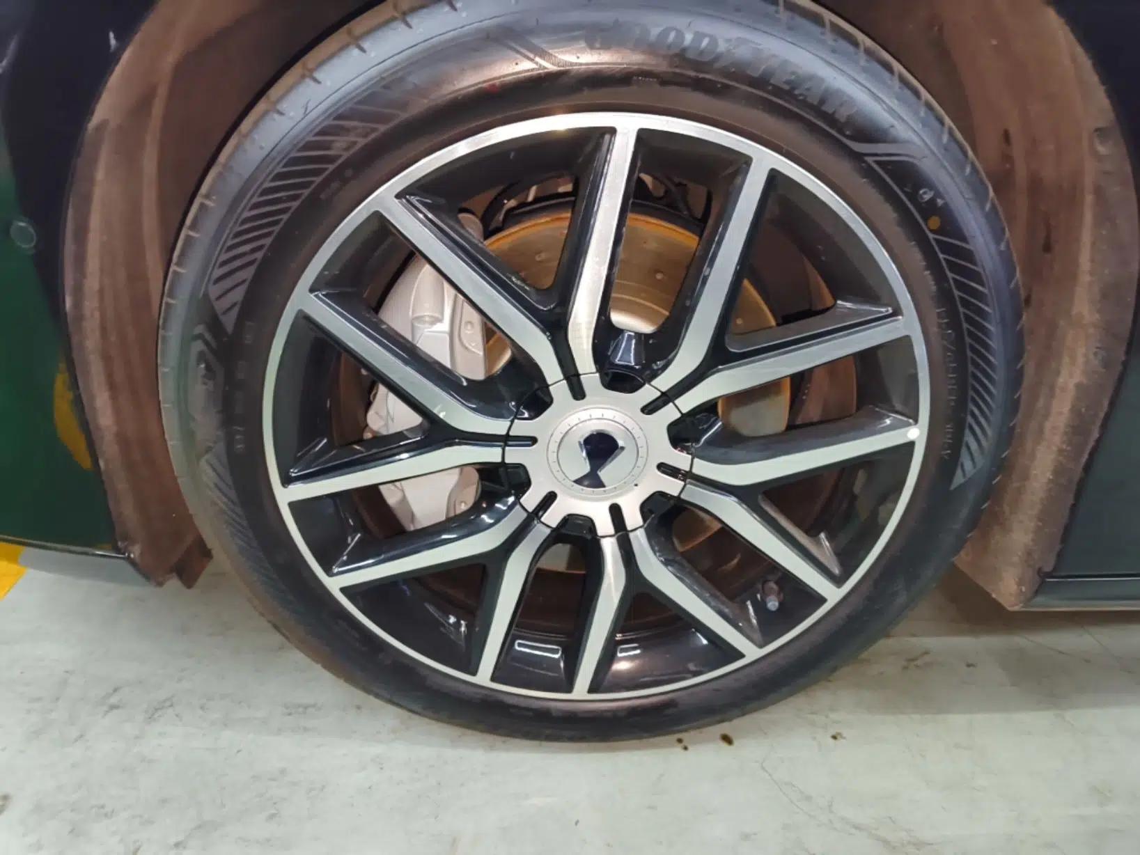 Denza Z9 2024 1100 km Four-Wheel Drive Max Version — миниатюра 13