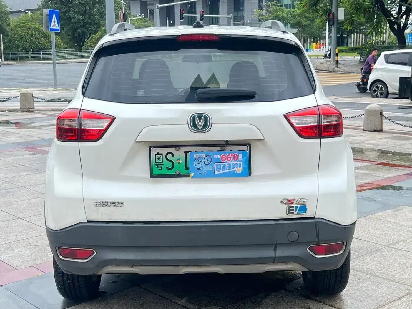 Changan CS15EV 2018 350e — миниатюра 5