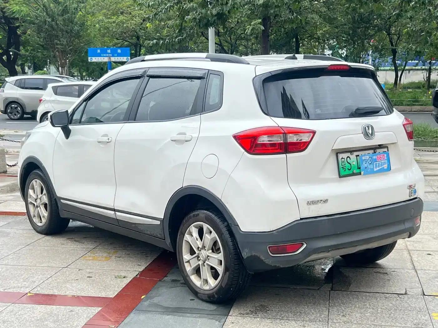 Changan CS15EV 2018 350e — миниатюра 6