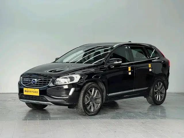 2015 Volvo XC60 T5 AWD Smart Edition — миниатюра 1