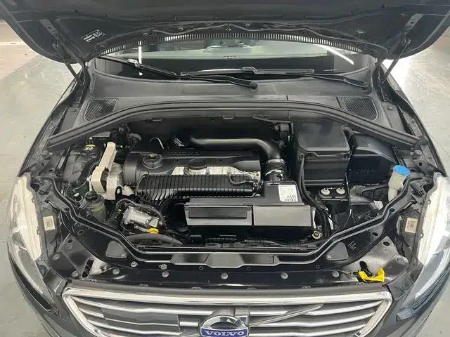 2015 Volvo XC60 T5 AWD Smart Edition — миниатюра 10