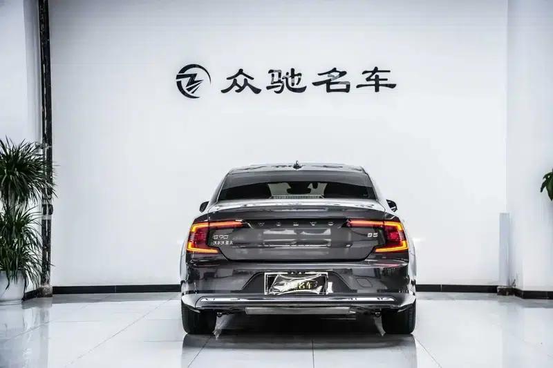 2024 Volvo S90 B5 Smart Luxury Edition — миниатюра 5