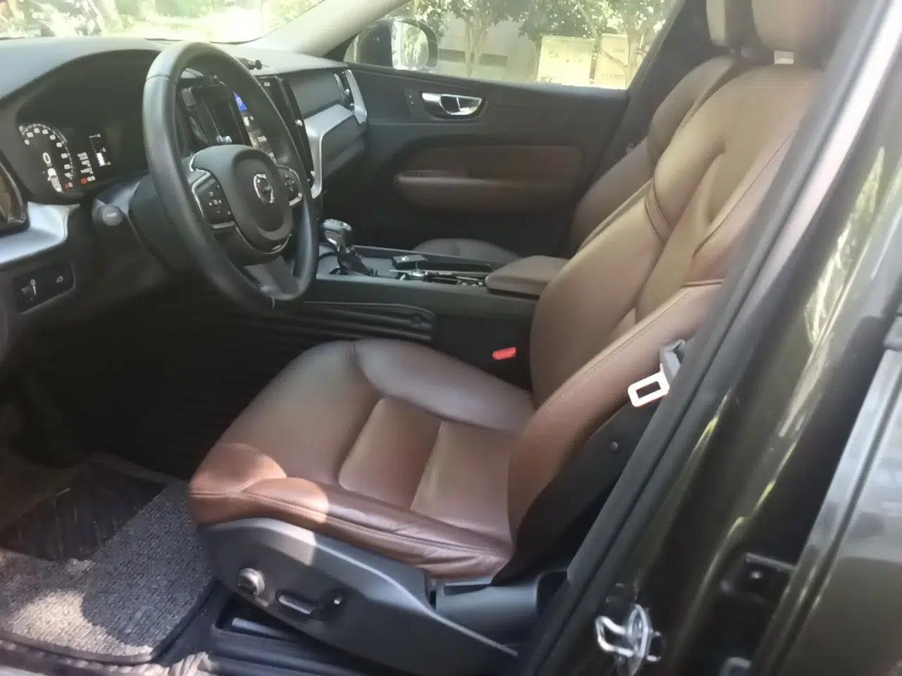 Volvo XC60 2018 T5 4x4 Zhiyi Edition — миниатюра 15