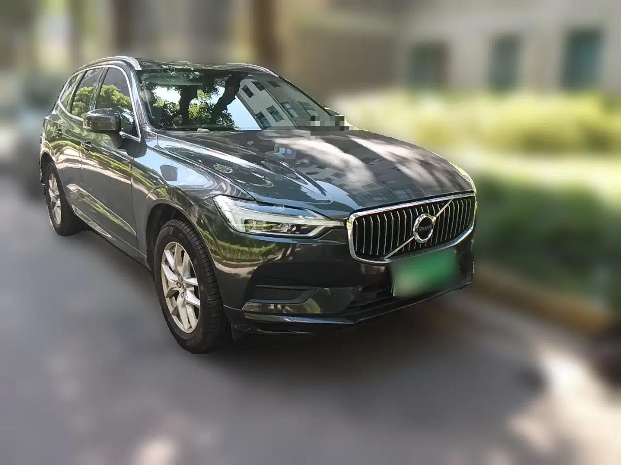 Volvo XC60 2018 T5 4x4 Zhiyi Edition — миниатюра 3