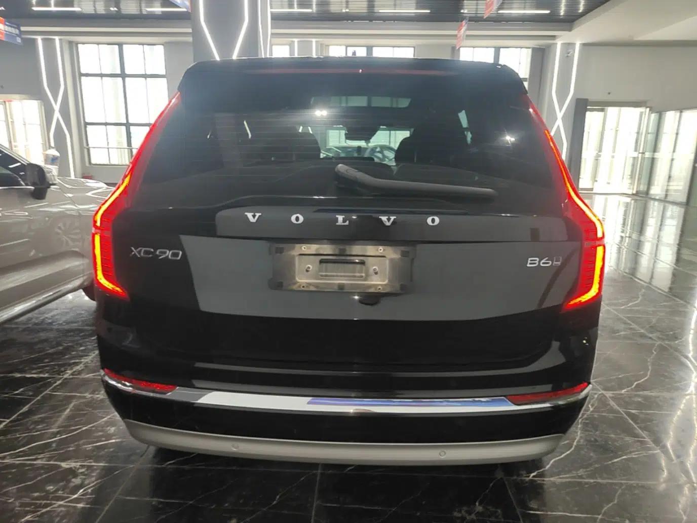 Volvo XC90 2022 B6 Zhiyi Luxury Edition 7-Seater — миниатюра 5