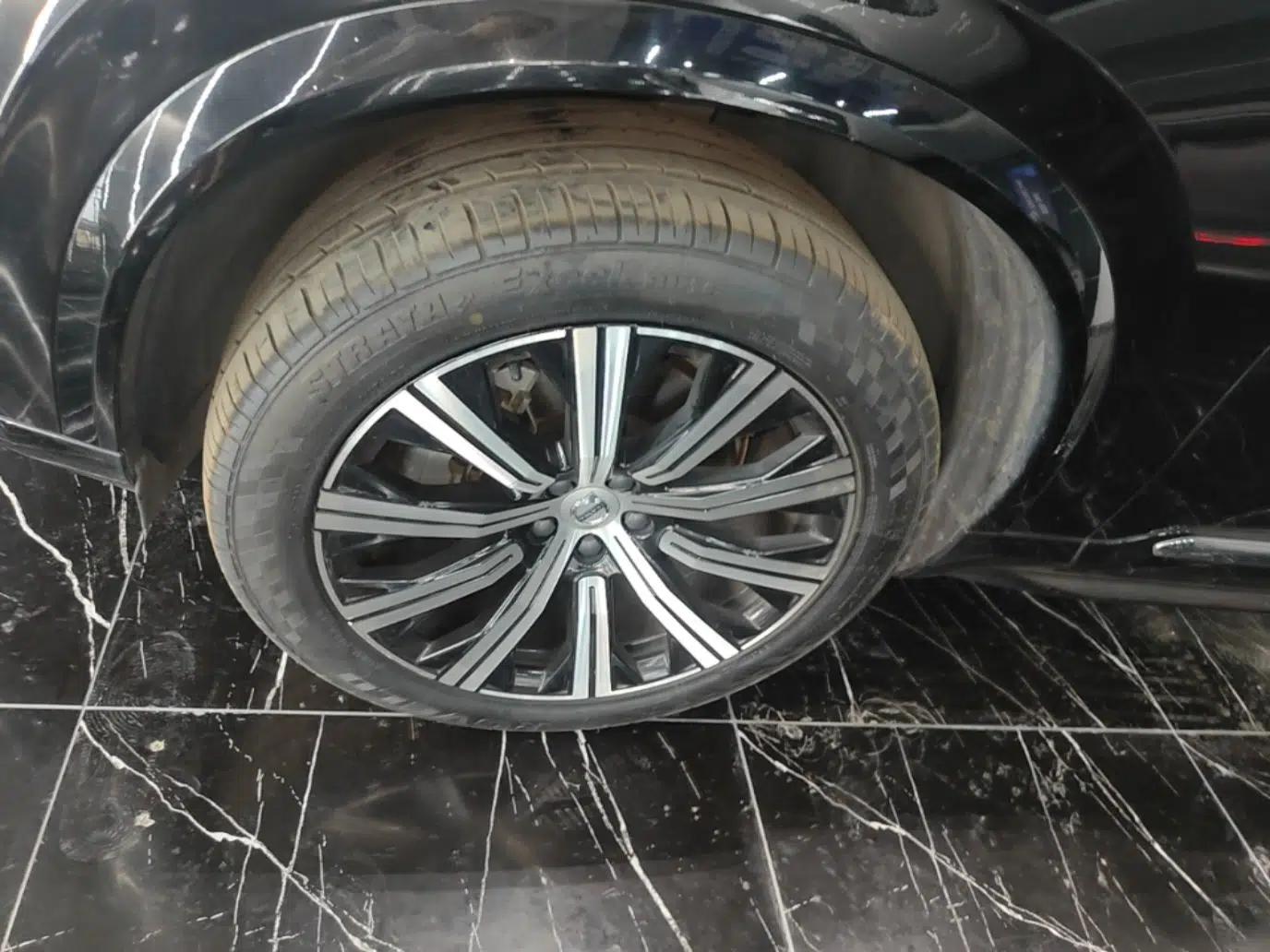 Volvo XC90 2022 B6 Zhiyi Luxury Edition 7-Seater — миниатюра 10